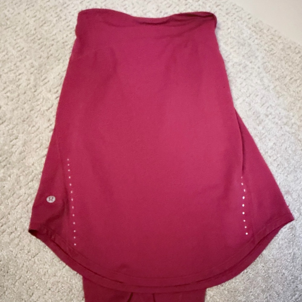 lululemon long sleeve top with reflective markings - Picture 2 of 2